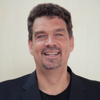 Foto Christoph Scharnweber Porträit-min